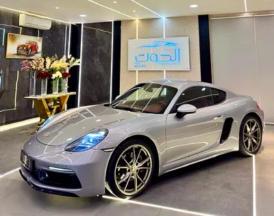 ELITE PORSCHE CAYMAN 718 ||  HIGH OPTIONS || GCC || CHASSIS ACCIDENTS FREE || F.S.H || NEW CONDITION