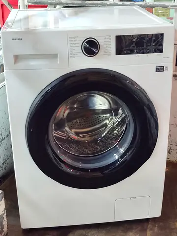Samsung Front-Load Washing Machine — Good Working Condition