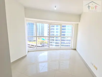 Vacant / Balcony / Ready to move