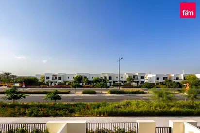 Single Row | Prime Location | Brand New