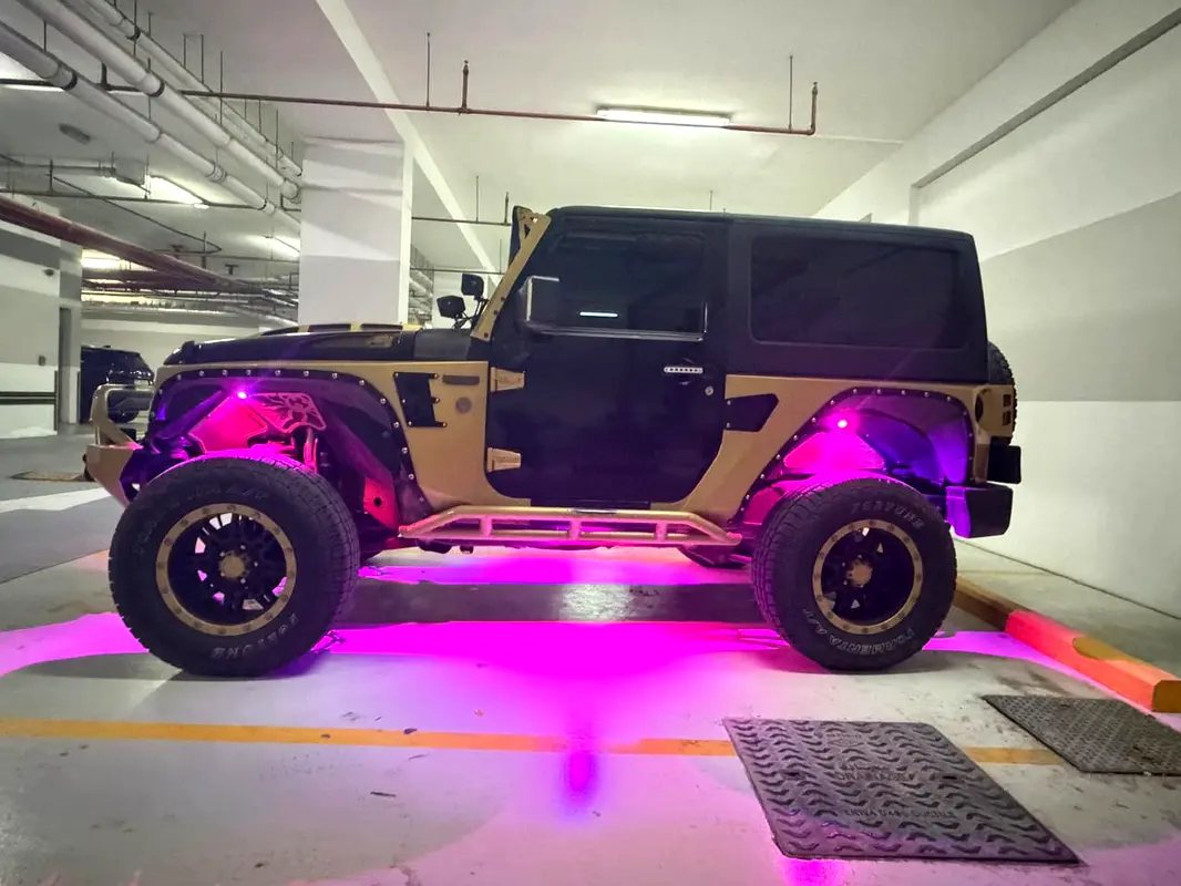 Jeep Wrangler 2014 — photo 1 of 12