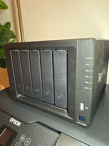 4K Editing Ready – Synology DS1522+ | 32GB RAM + 10GbE (Full Upgrade)