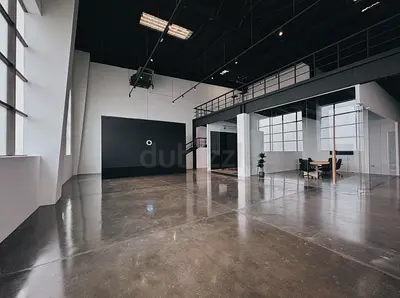 LED Screen (3328 x 1872)