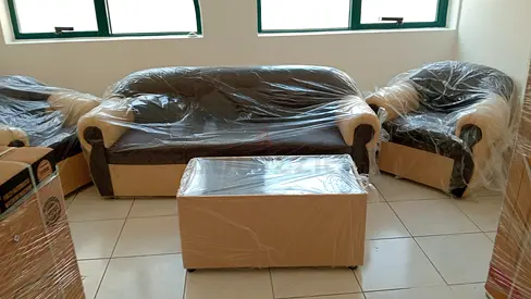 Luxury Living Sofa – لمسة فخامة