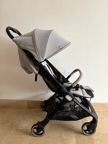 Stylish and Functional Baby Stroller