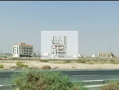 ارض سكنية للبيع على شارع 36 تصريح فيلا ارضي +١