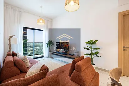 Elegant 1BR Furnished | Balcony | Best Deal in The Square