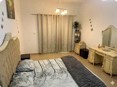 Spacious Master Bedroom on Rent