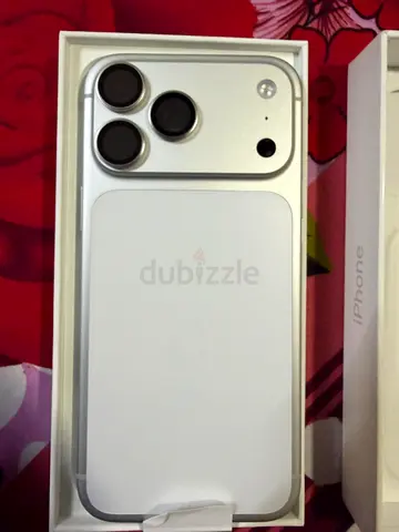 Apple iPhone (Silver) - Like a brand new