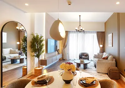 BRAND NEW LUXURY 2 HK IN DOWNTOWN ll VACANT