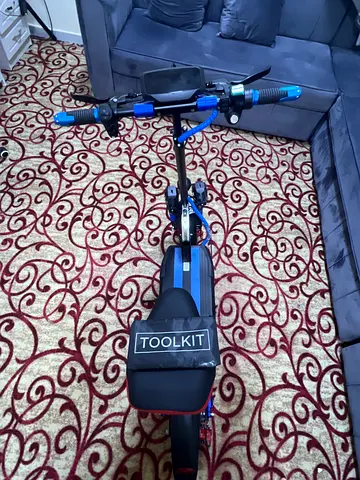 Crony electric scooter with fat tires - good condition and rgb