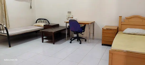 ROOM AVAILABLE FOR WORKING LADIES/COUPLES IN A VILLA AT AL FASEEL