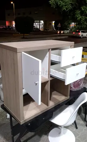 Small oak-effect cabinet with 2 drawers and shelves — good condition