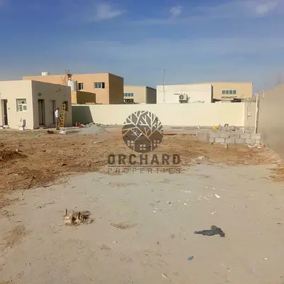 10000 SQFT OPENYARD WITH OFFICE KITCHEN WASHROOM/OFFICE AREA INTERLOCK/ELECTRICITY 25/GOOD LOCATION/CHEAP PRICE/RENT 120,000 DH ANNUALLY