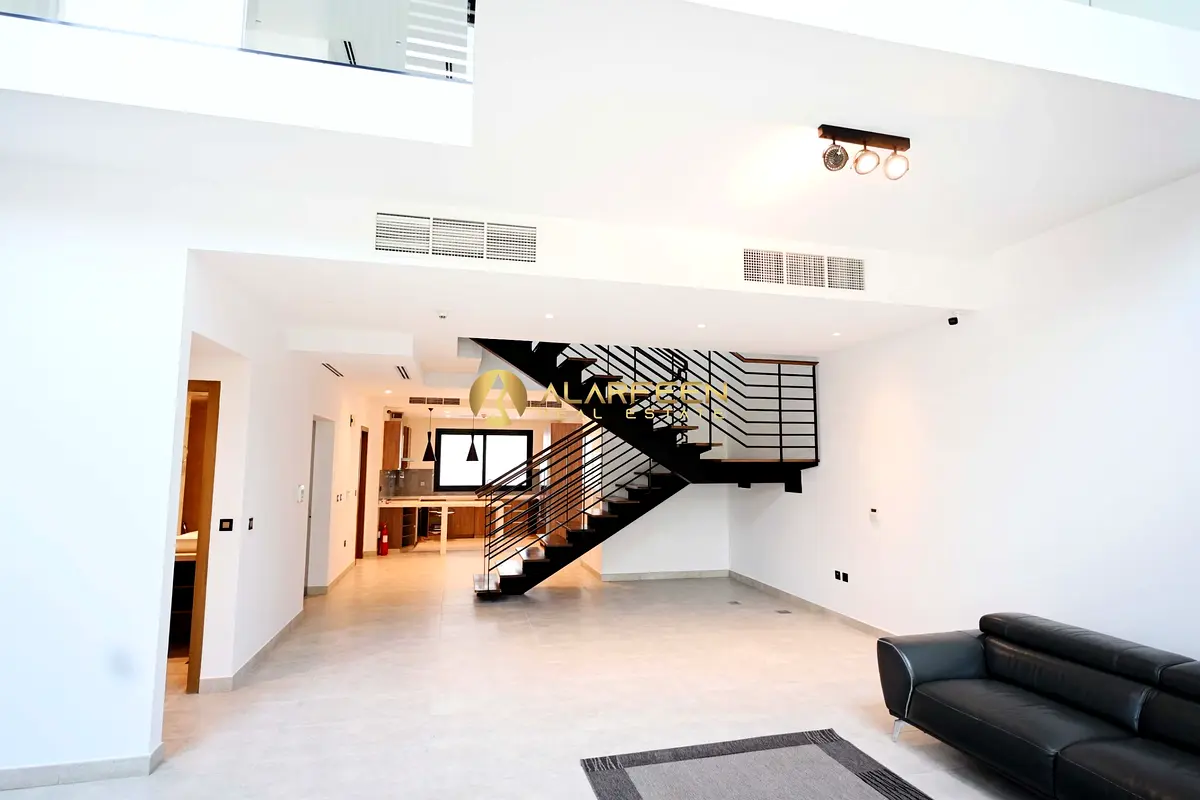 Prime location| Best for Family| Semi-Furnished
