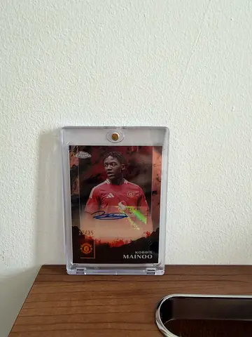 Future Stars Kobbie Mainoo Autograph /35 Football Card