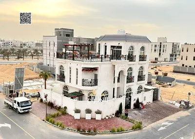 فيلا فاخرة للبيع في منطقة الباهية بطابقين وروف، تصميم عصري ومساحات واسعة مع صالات استقبال ومرافق عائلية متكاملة. تملك حر لجميع الجنسيات وموقع مميز قري