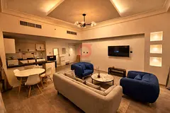 Free WiFi &amp; Chiller | Vacant | Close to Metro