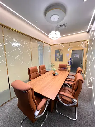 خدمات متكاملة لتجهيز المكاتب وإصدار الرخص التجارية