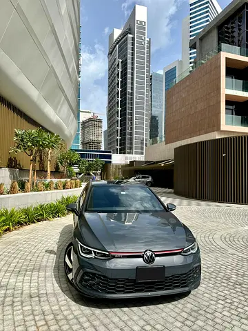 GCC Volkswagen Golf GTI – First Owner from dealership , Like New Condition