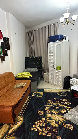 Premium Master Singles Bedspace for Executive Living Fully Furnished In IMPZ - All-Inclusive