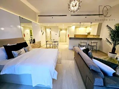 Fully Furnished Studio | Vacant | Spacious Layout | Prime Business Bay Location