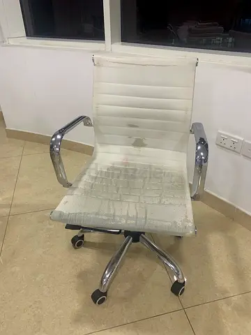 5 White high-back swivel office chair with chrome frame