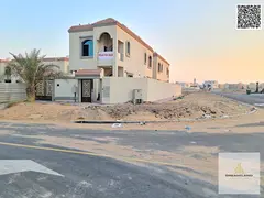 Ready-to-move-in villa with air conditioning, water, and electricity.