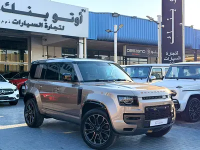 2025 Land Rover Defender OCTA - GCC Specs