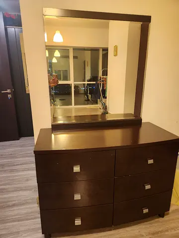Dressing table