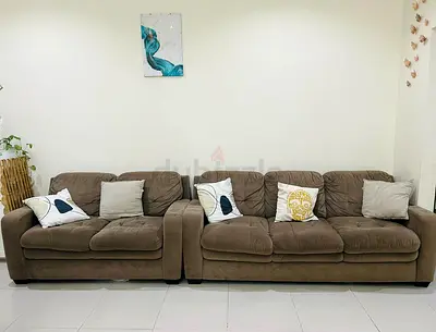 Comfortable Brown Sofa Set with Coffee Table