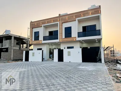 فيلا بسعر شامل رسوم التسجيل والتمليك على الشارع الرئيسي جاهزة للسكن في أرقي مناطق عجمان تملك حر لجميع الجنسيات بدون دفعة مقدمة. .