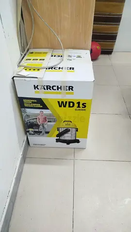 Kärcher WD1s Classic wet  dry vacuum - boxed, like new
