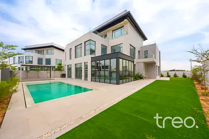 Luxury Villa| Pool & BBQ Area| Landscaped Gardens