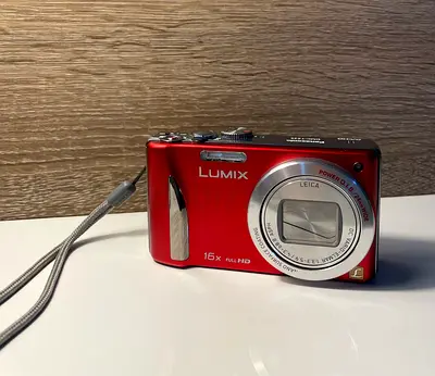 Panasonic Lumix 16x Zoom Compact Point  Shoot (Red)