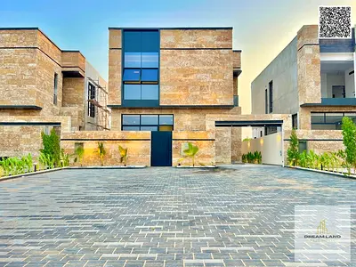 Villa for sale, including registration and ownership fees, on the main street, ready to move in, in one of Ajman's most prestigious areas. Freehold ow