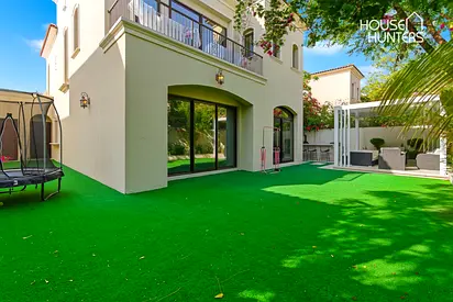 Exclusive| 4BR + Maid | Upgraded | Must View