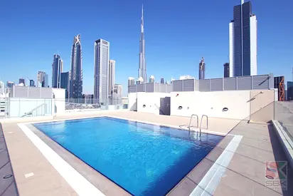 One Month Rent Free-Spacious 2 BR Flat