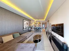 LUXURY AND BRIGHT/EXQUISITE/ CITY LIFE