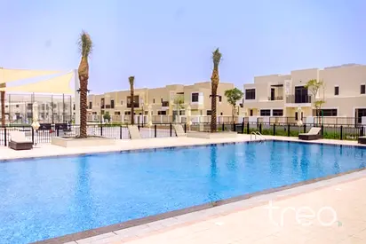 Well Maintained | Spacious | Pool and Park