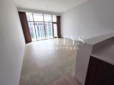 1 Bedroom Apartment | Vacant | Largest Layout