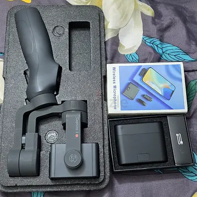 Phone Gimbal Stabilizer (Capture 2.0) with Wireless Microphone — Good condition