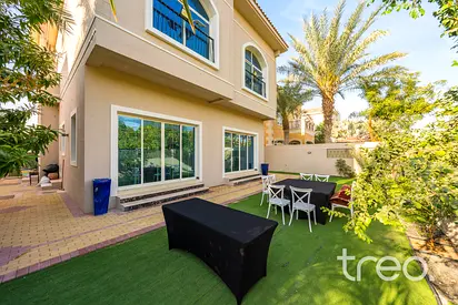 Bespoke | Desirable Location | Private