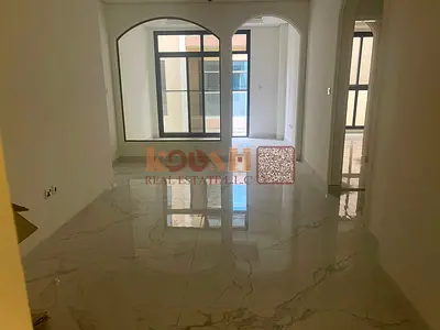 شقة مشرقة مع توزيع عملي ومساحات كبيرة