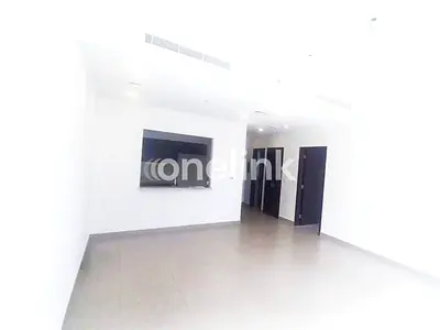 1BR | VACANT | UNFURNISHED | WITH BALCONY