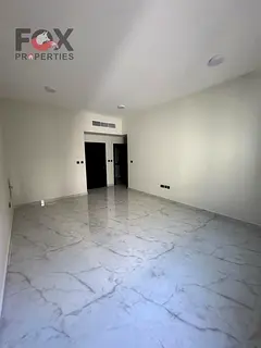 market anA room and a hall, first tenant, with a very spacious and distinctive area. Jurf 3, very cl