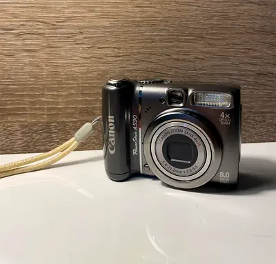 Canon PowerShot A590 8MP Point-and-Shoot Camera — Working