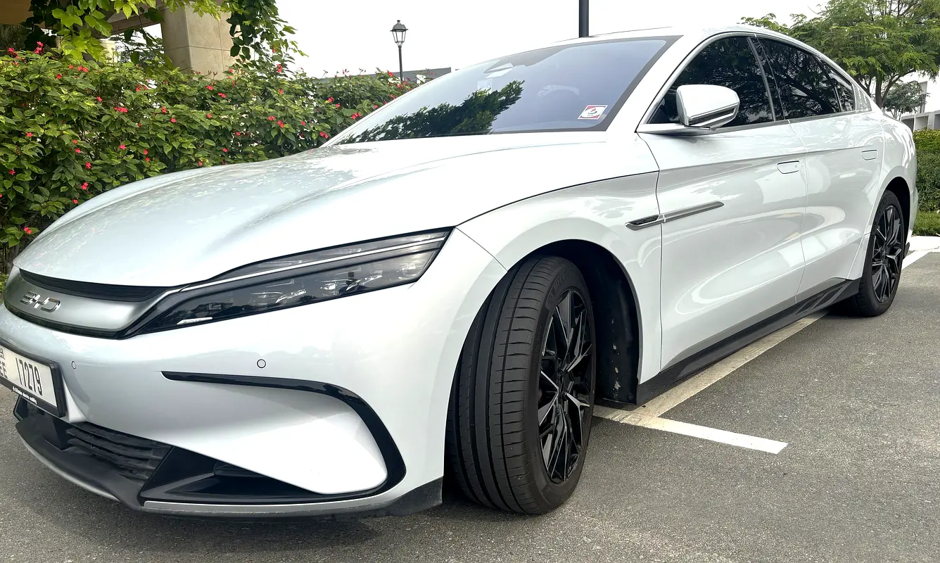BYD HAN 2025 — photo 1 of 17