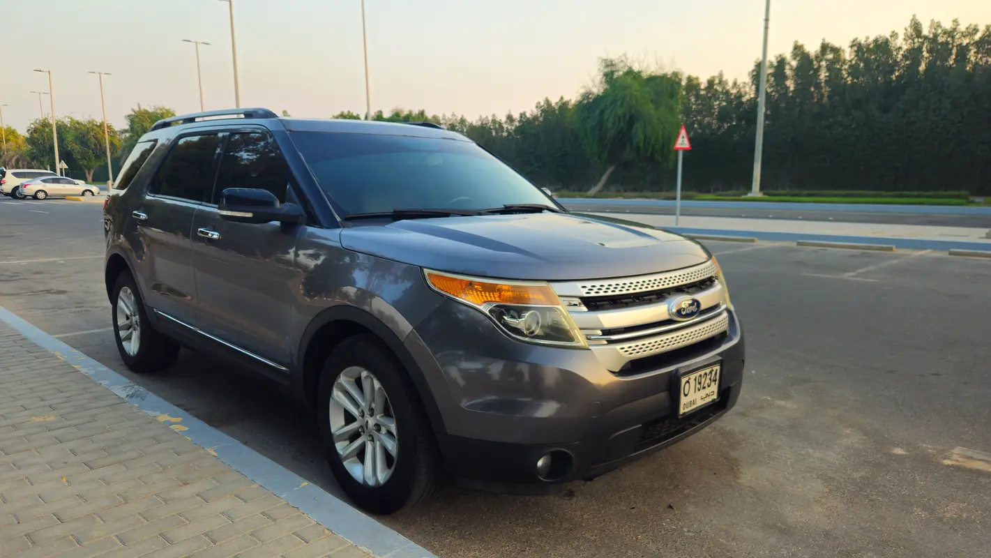 Ford Explorer 2014 — photo 1 of 16
