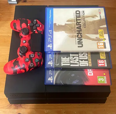 Sony PS4 + 1xController + 5xGames